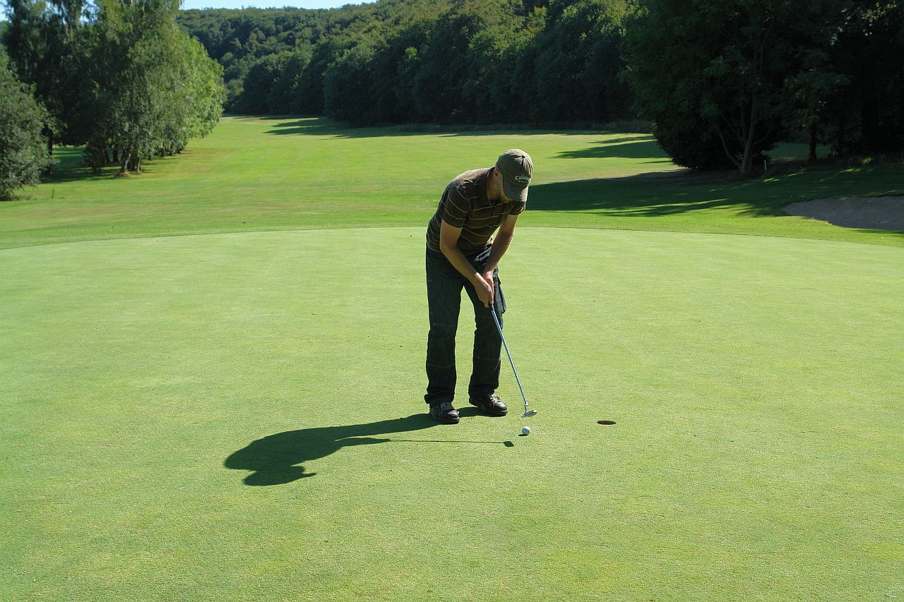 putt sur le trou n °6